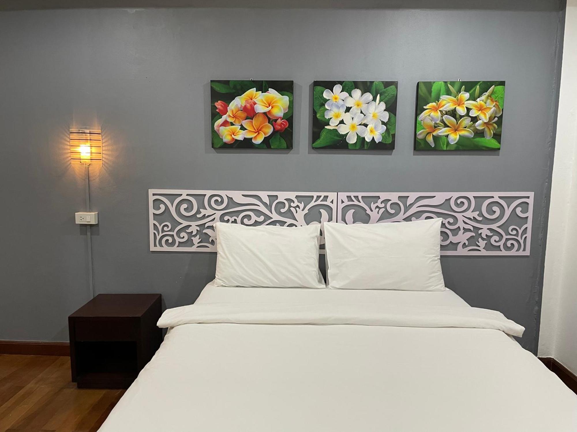 Nawaporn Place Phuket Exterior foto